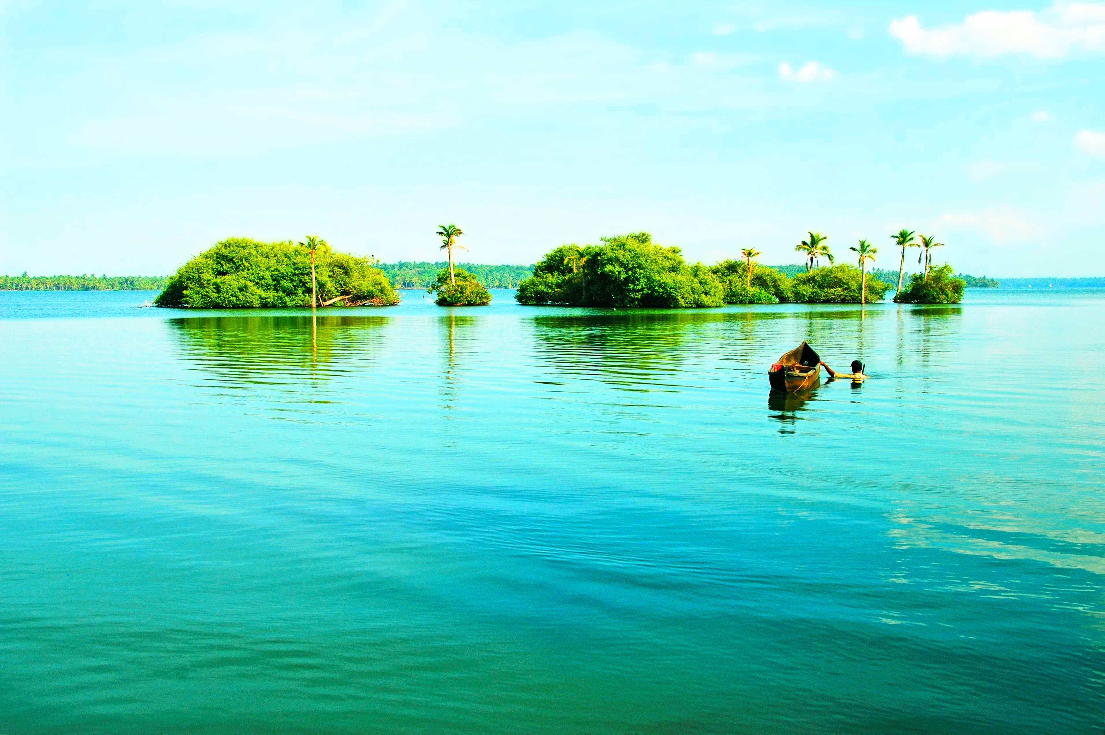 day trip houseboat kumarakom