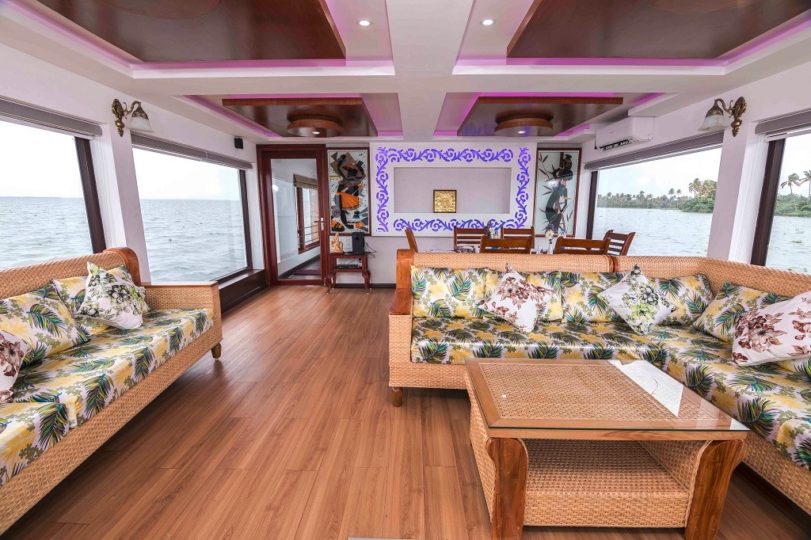 3 Bedroom Super Luxury Houseboat Package