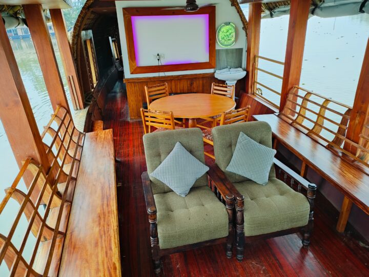 kumarakom 1 bedroom houseboat